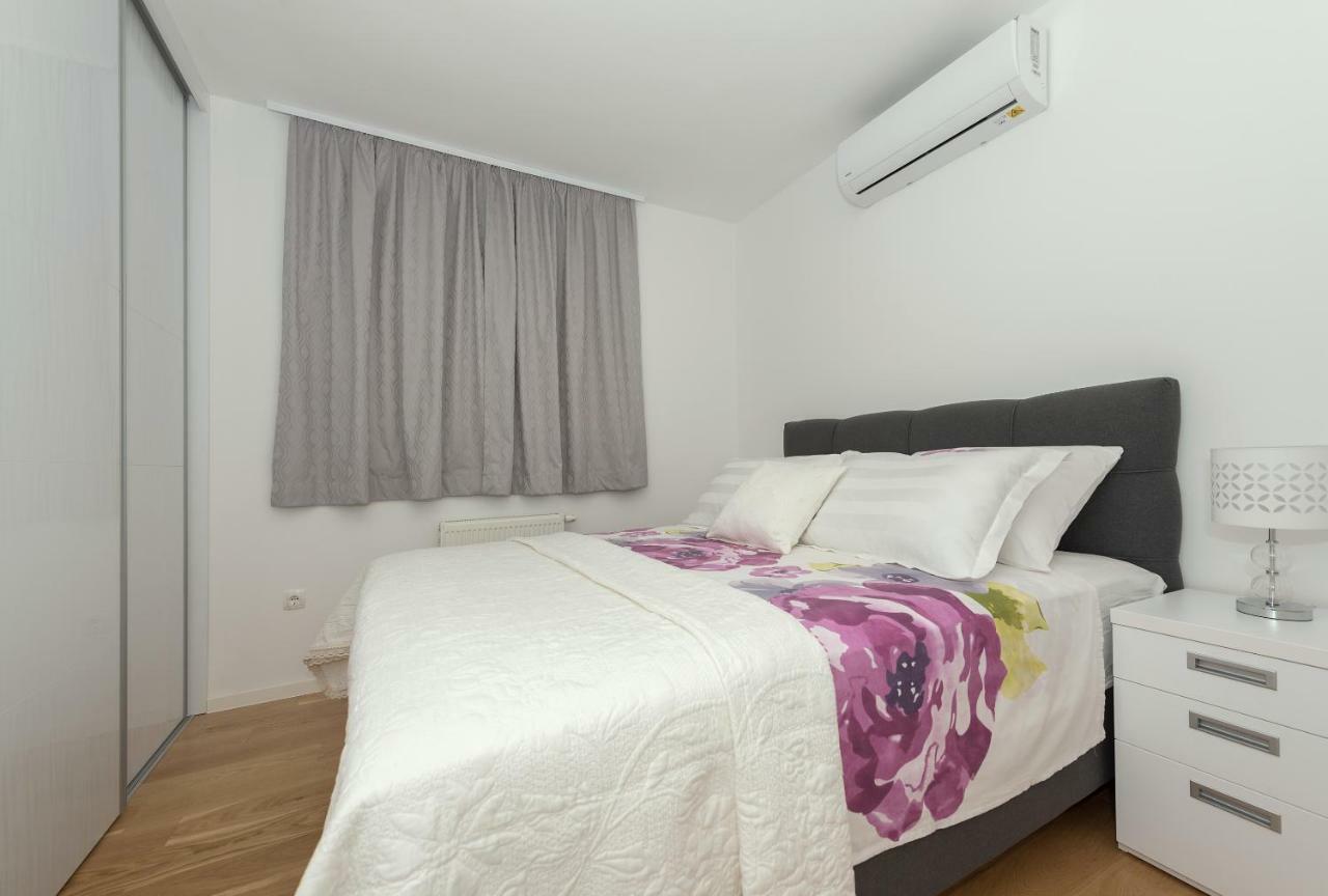 Appartamento Penthouse Jure Makarska Esterno foto