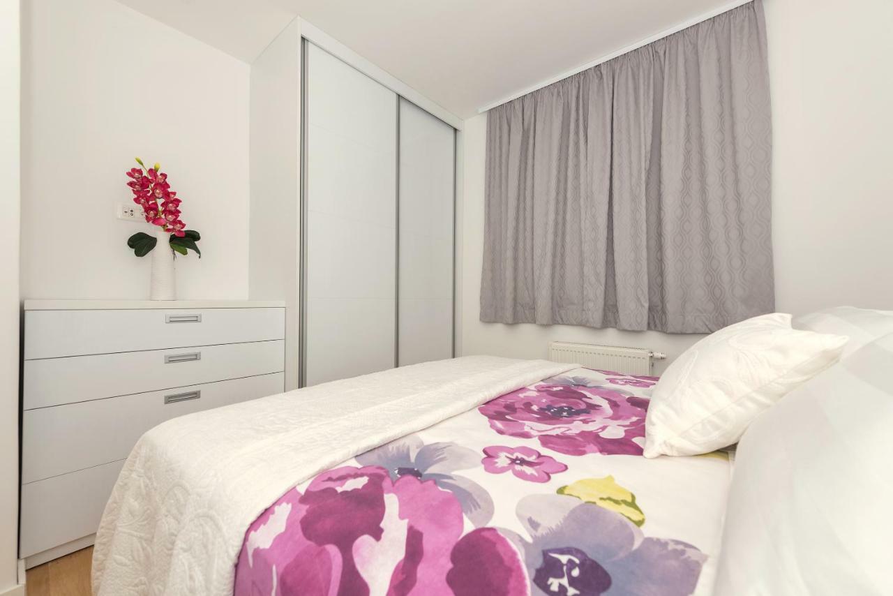 Appartamento Penthouse Jure Makarska Esterno foto