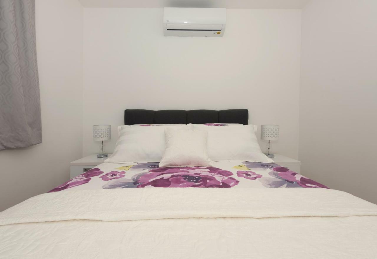 Appartamento Penthouse Jure Makarska Esterno foto