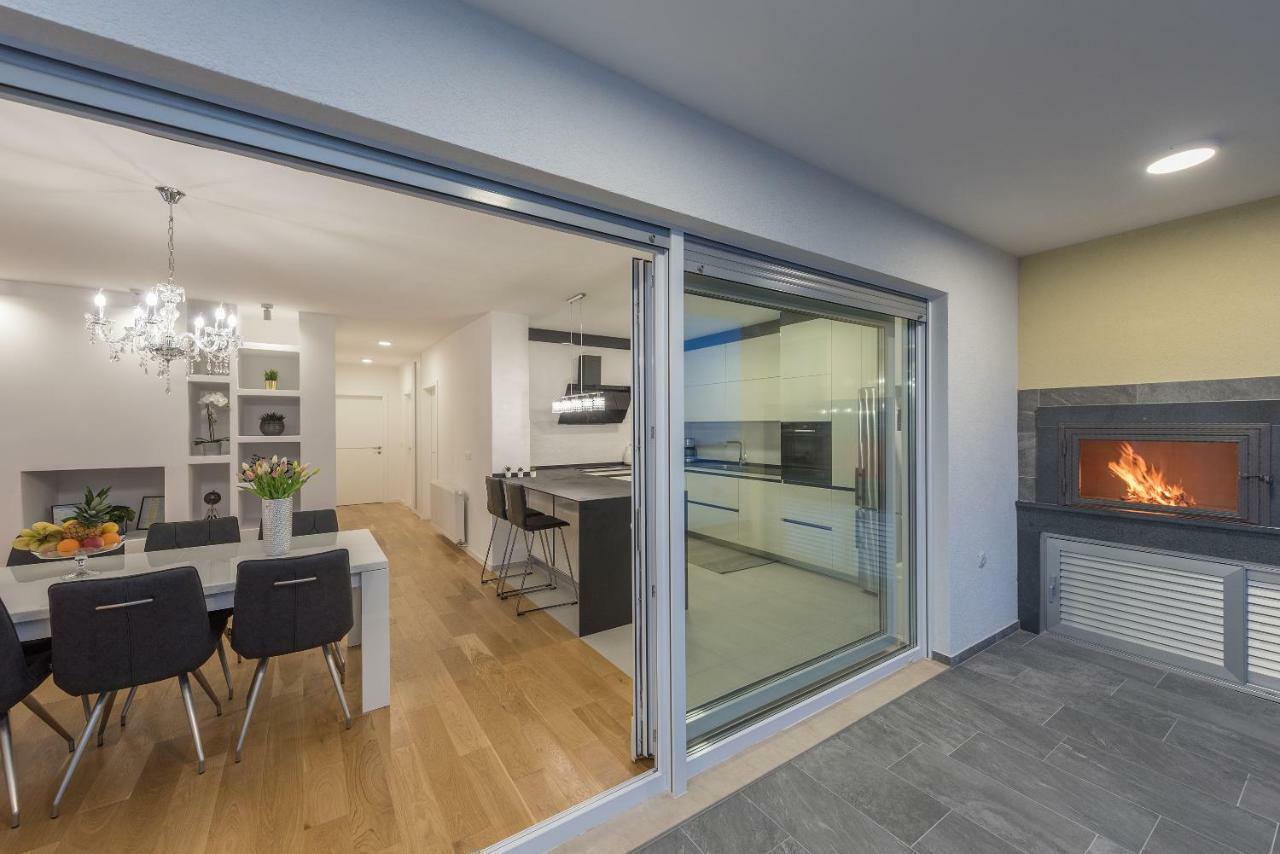 Appartamento Penthouse Jure Makarska Esterno foto